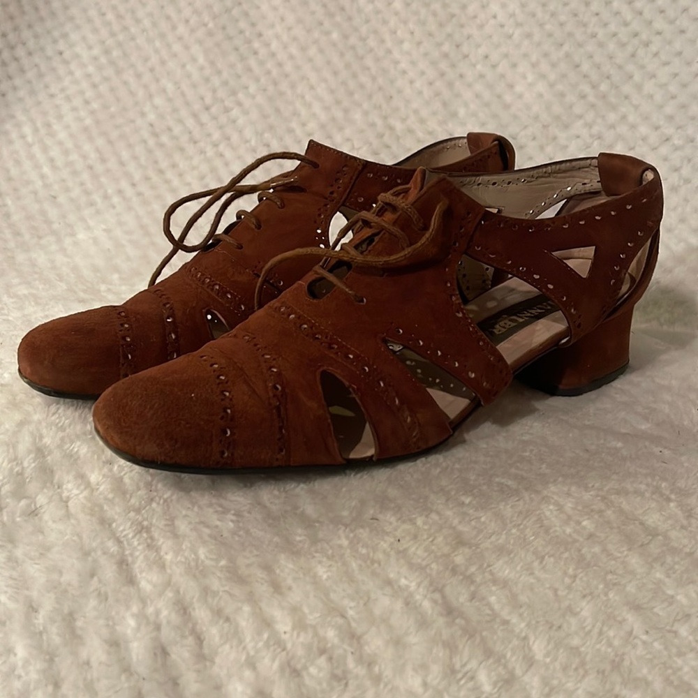 Gianni Bravo Mary Jane style heels